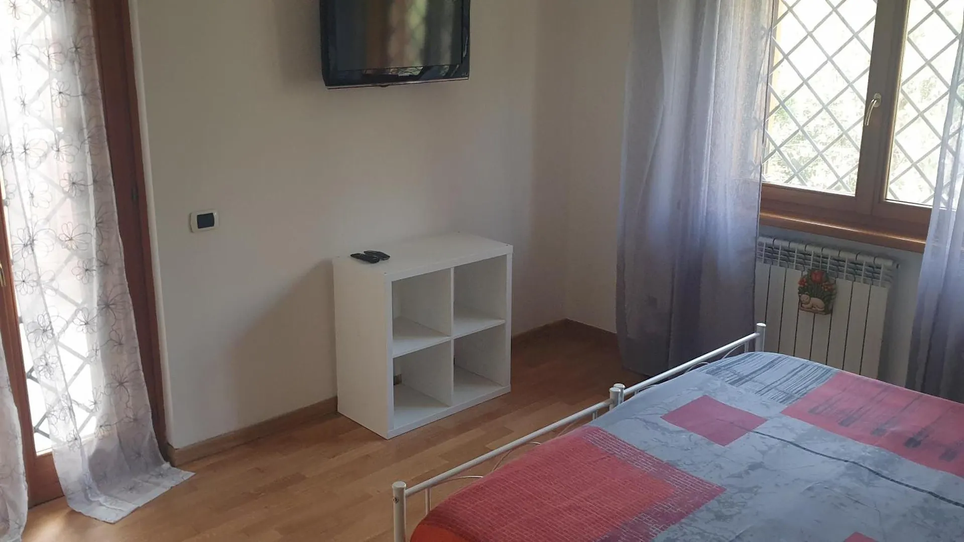 Villa Domus Roma 0*, Řím