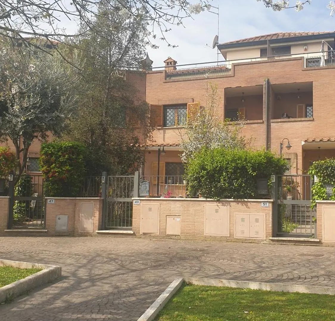 Villa Domus Roma 0*, Rome Italy